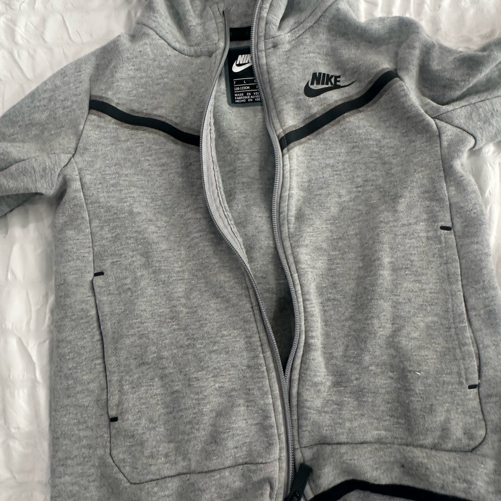 Nike Tech Grey Hooded Sweatsuit 6-7y